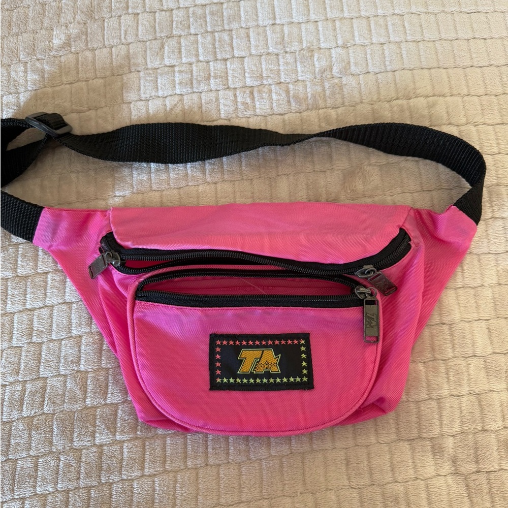 Vintage TA Pink Fanny Pack - Picture 2 of 4
